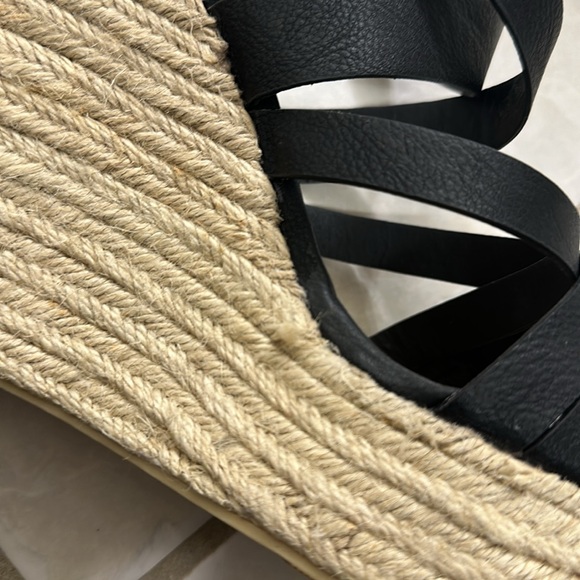 JustFab wedges 8.5 - Picture 5 of 7